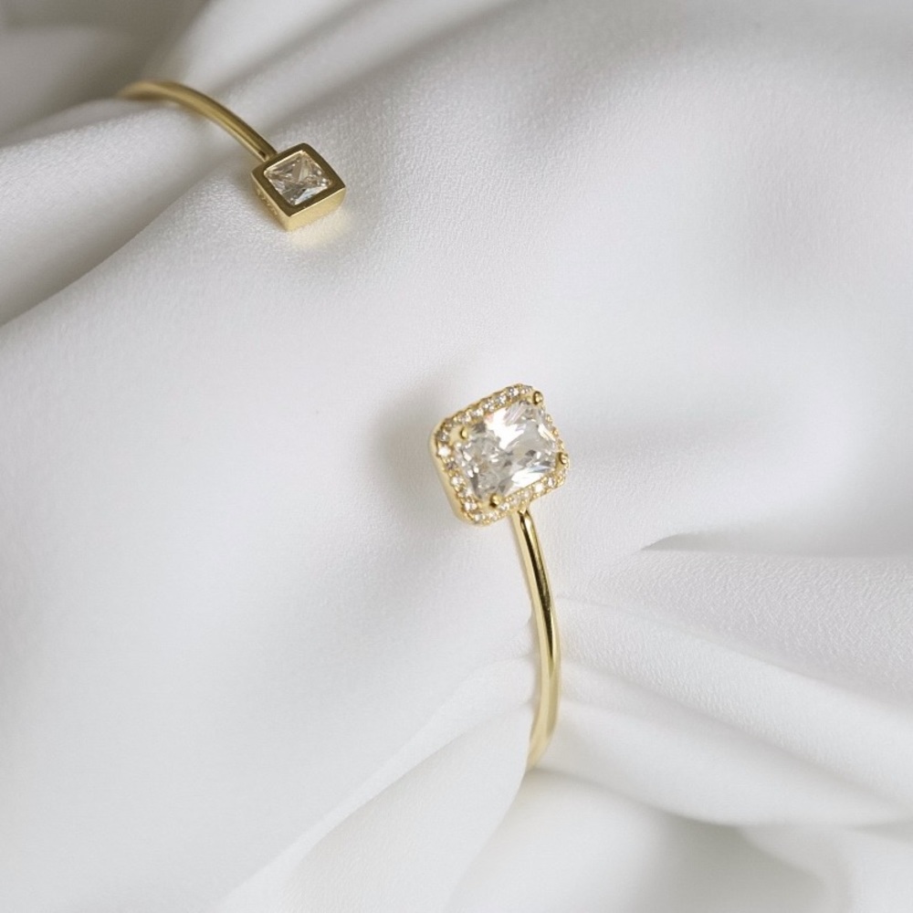 SoldOut11thStreet - Picture 5 of 8